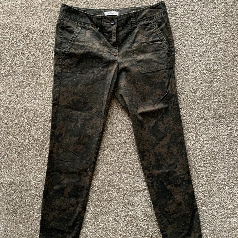 Cropped Camo Pant
